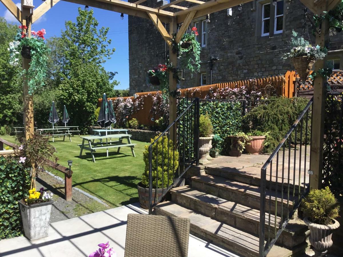 Blenkinsopp Castle Inn Greenhead Экстерьер фото